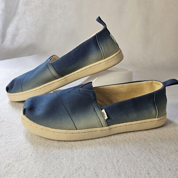 TOMS Blue Ombre Slip On Size Youth 4.5 - Picture 2 of 7